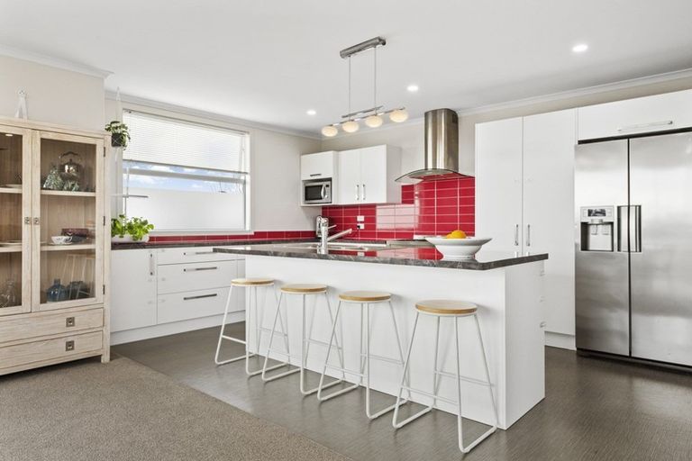 Photo of property in 12 Fleur Place, Te Puke, 3119