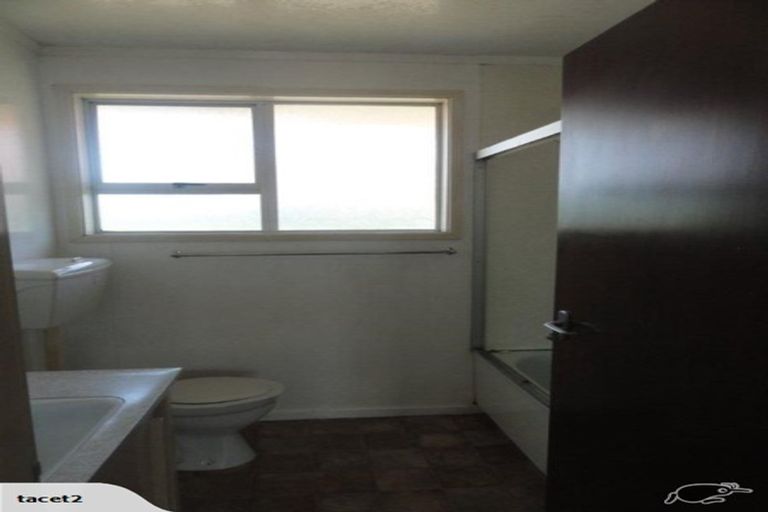 Photo of property in 3/401 Main North Road, Redwood, Christchurch, 8051