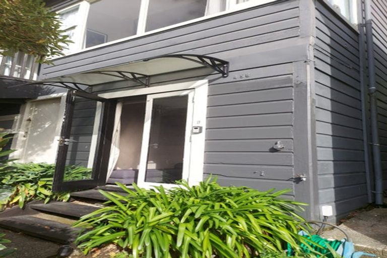 Photo of property in 458 Evans Bay Parade, Hataitai, Wellington, 6021
