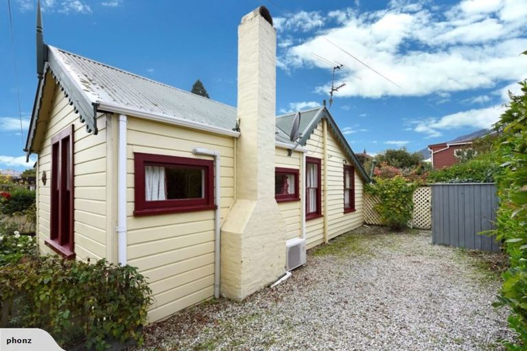 Photo of property in 143 Tasman Street, Nelson, 7010
