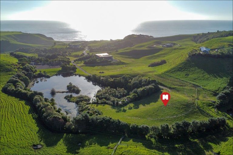 Photo of property in 8 Washer Road, Omata, New Plymouth, 4374