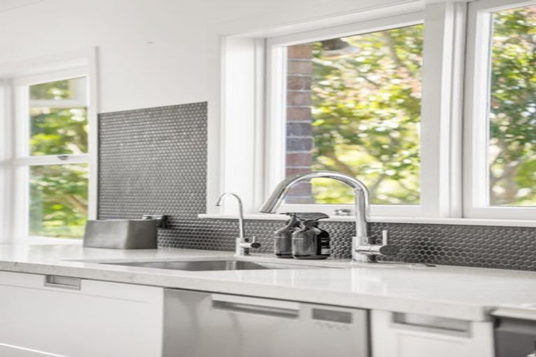 Photo of property in 6 Dell Way, Bucklands Beach, Auckland, 2014