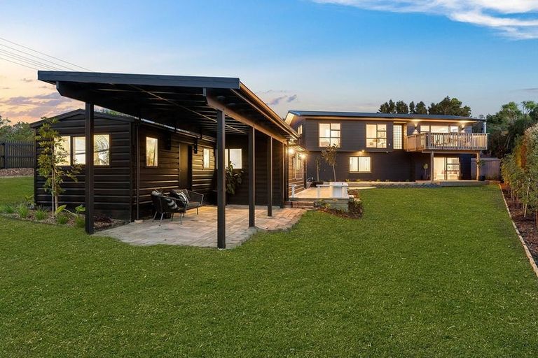 Photo of property in 1 Tauhinu Road, Greenhithe, Auckland, 0632