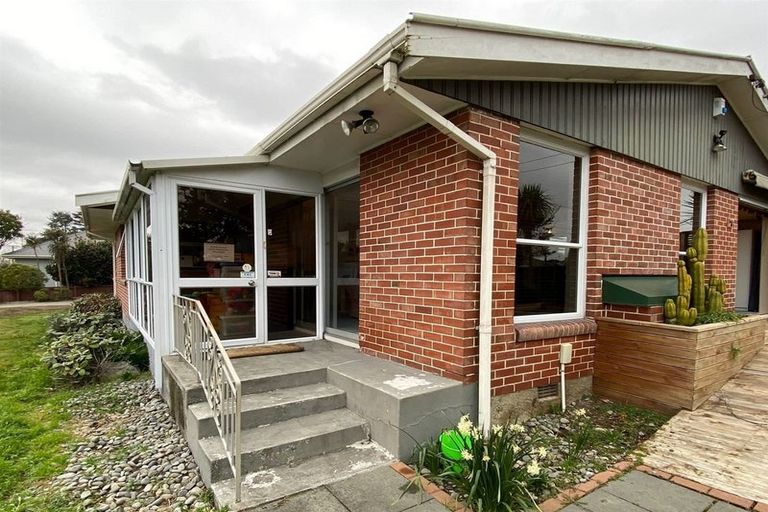 Photo of property in 8 Farrington Avenue, Bishopdale, Christchurch, 8053