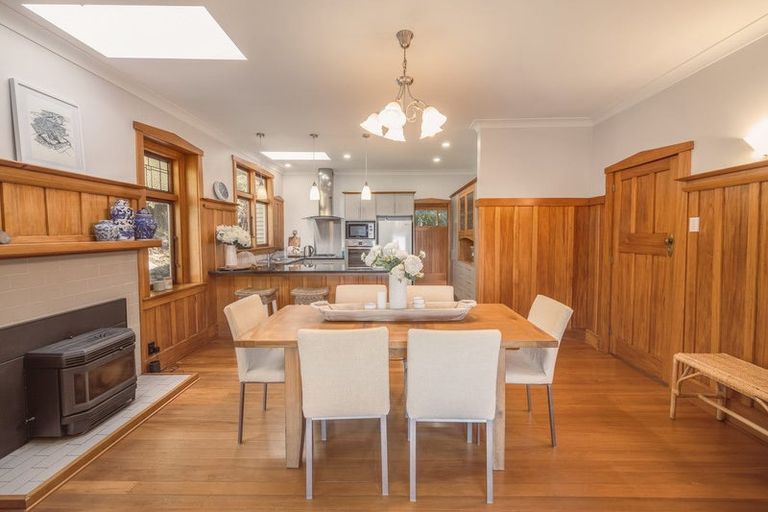 Photo of property in 94 Mount Pleasant Road, Mount Pleasant, Christchurch, 8081