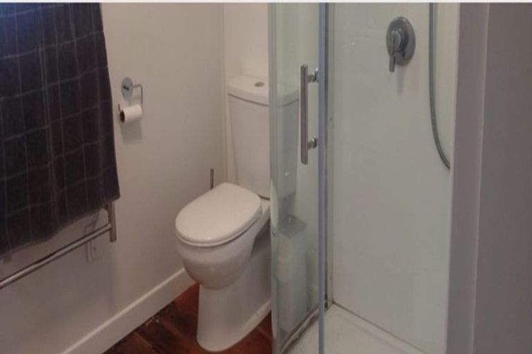 Photo of property in 28 Para Street, Miramar, Wellington, 6022