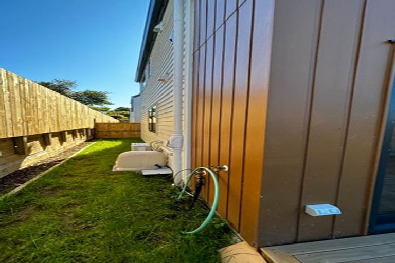 Photo of property in 12/196 Royal Road, Massey, Auckland, 0614