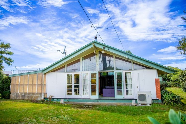 Photo of property in 63 Strasbourge Street, Martinborough, 5711