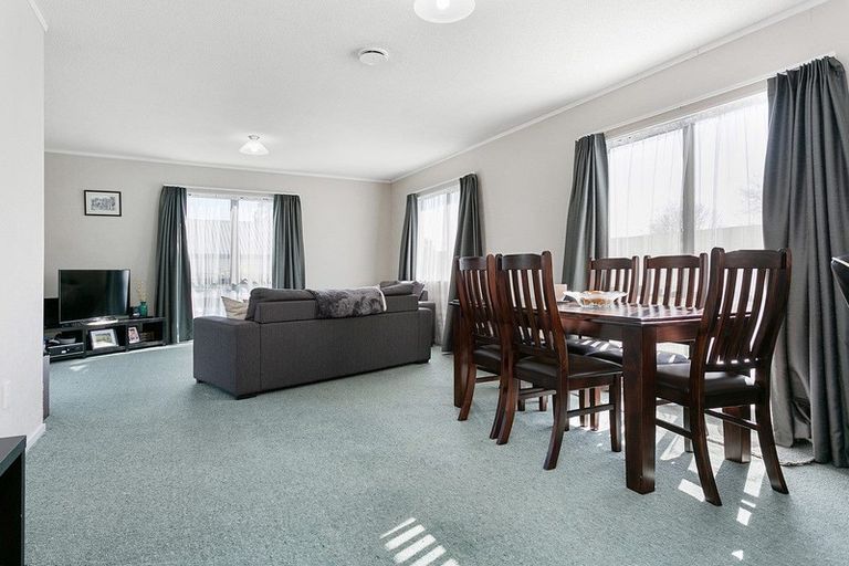 Photo of property in 10 Burns Street, Leamington, Cambridge, 3432