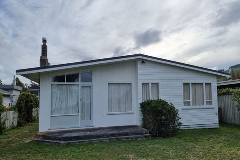 Photo of property in 20 Nisbet Terrace, Kinloch, Taupo, 3377