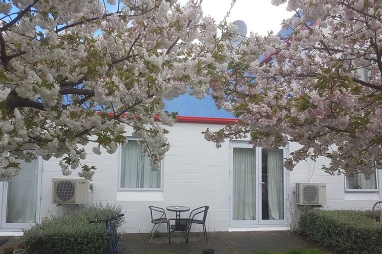 Photo of property in 1 Rue Lavaud, Akaroa, 7520