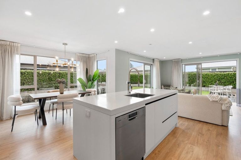 Photo of property in 18 Carrick Place, Mosgiel, 9024