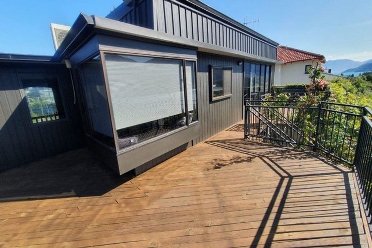 Photo of property in 64 Oregon Drive, Kelvin Heights, Queenstown, 9300