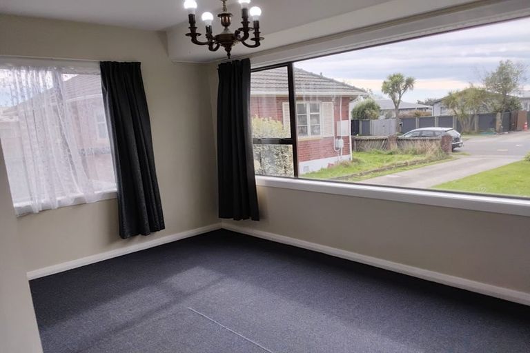 Photo of property in 32 Glenroy Street, Woolston, Christchurch, 8062
