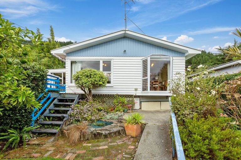 Photo of property in 93 Ruahine Street, Paraparaumu, 5032