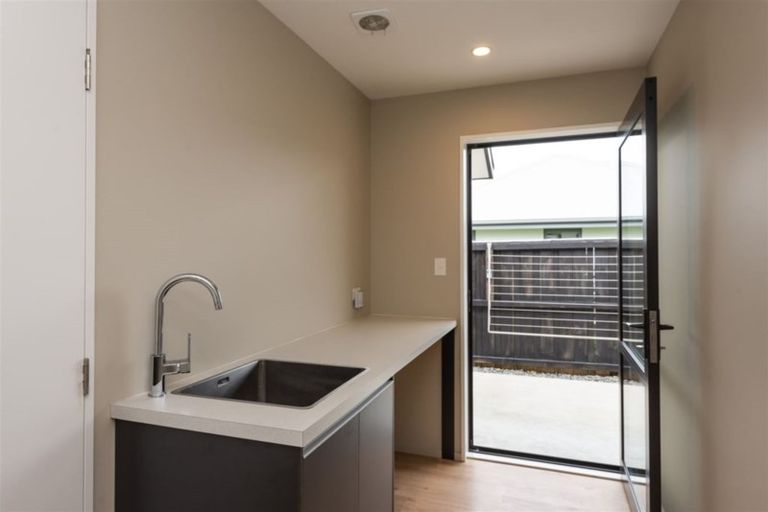 Photo of property in 26 Watkins Drive, Rangiora, 7400