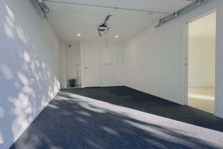 Photo of property in 10d Cantina Avenue, Bayview, Auckland, 0629