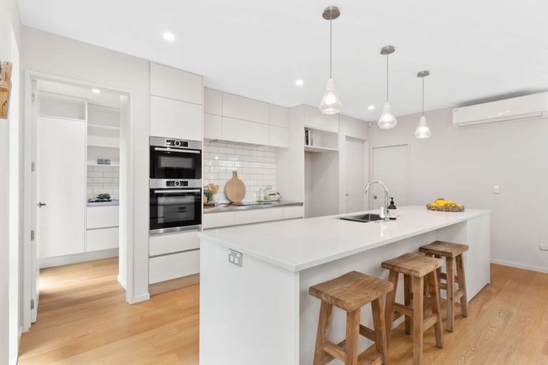 Photo of property in 15b Garden Road, Merivale, Christchurch, 8014