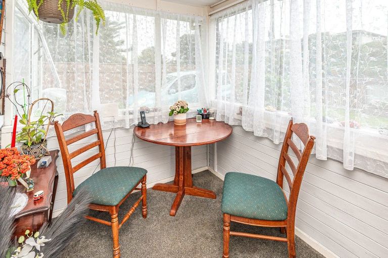 Photo of property in 143 Cornfoot Street, Castlecliff, Whanganui, 4501