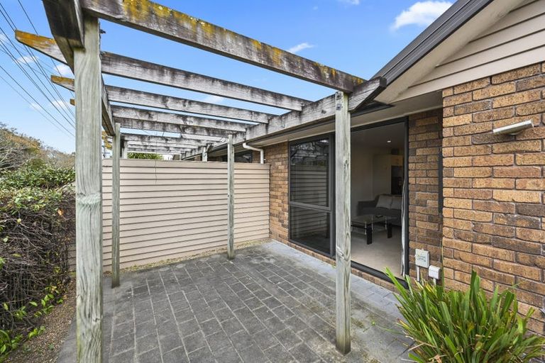 Photo of property in 5/240 Old Farm Road, Hillcrest, Hamilton, 3216