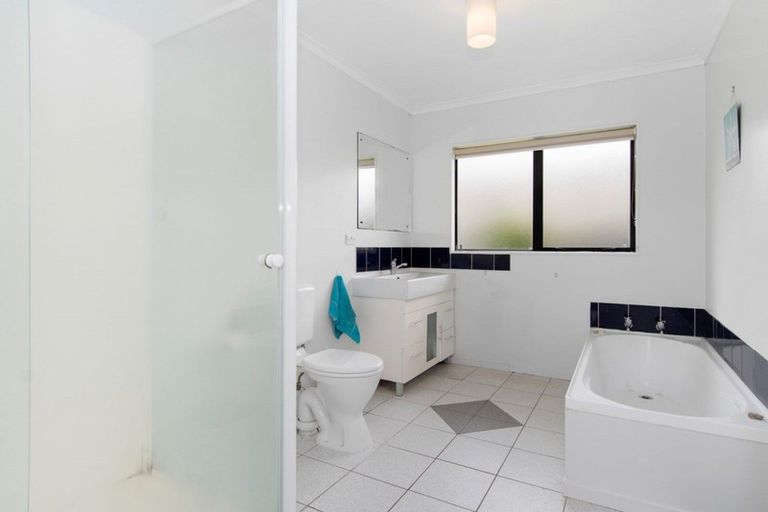 Photo of property in 110 Evans Road, Papamoa Beach, Papamoa, 3118