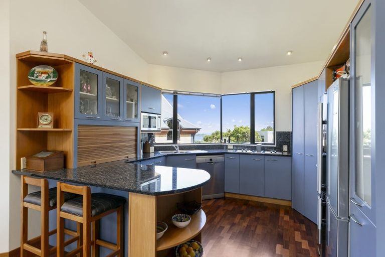 Photo of property in 19 George Gee Drive, Korokoro, Lower Hutt, 5012