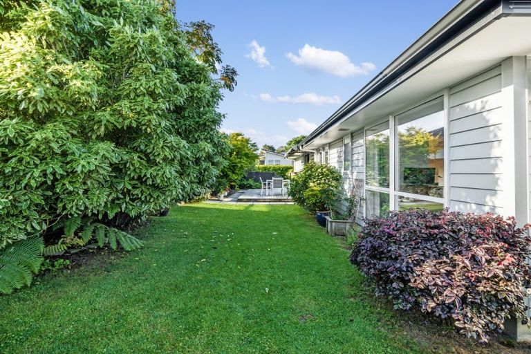 Photo of property in 11 Walnut Road, Riverhead, 0820