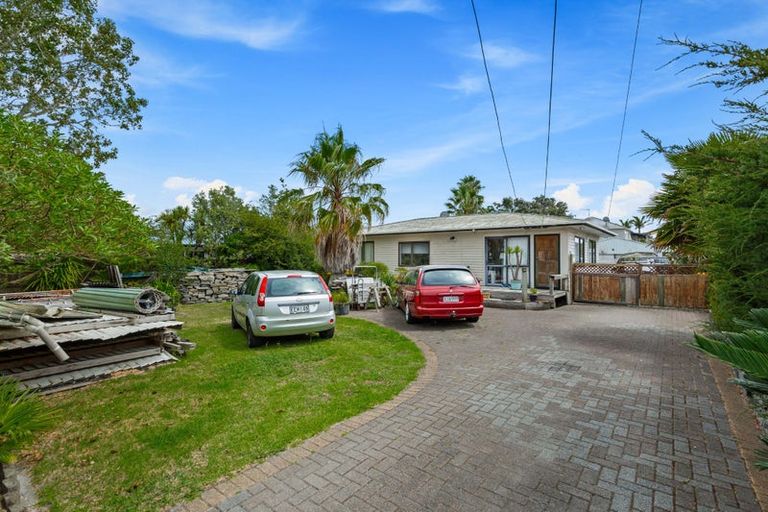 Photo of property in 16 Fourth View Avenue, Beachlands, Auckland, 2018