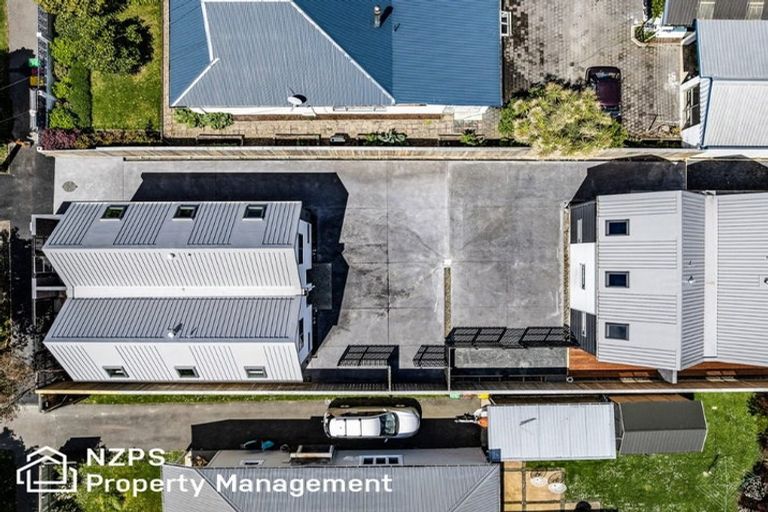 Photo of property in 2/208 Surrey Street, Saint Clair, Dunedin, 9012
