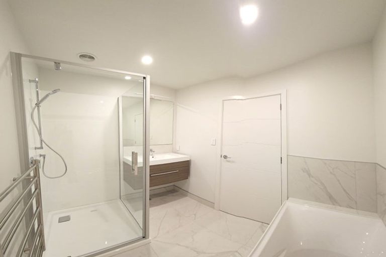 Photo of property in 81 Hokioi Drive, Kenepuru, Porirua, 5022