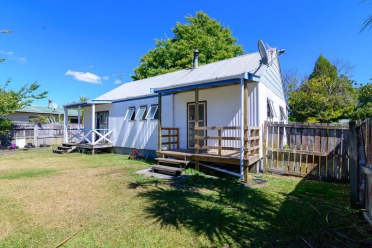 Photo of property in 27 Tania Crescent, Western Heights, Rotorua, 3015