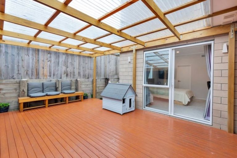 Photo of property in 51 Admirals Court Drive, Greenhithe, Auckland, 0632