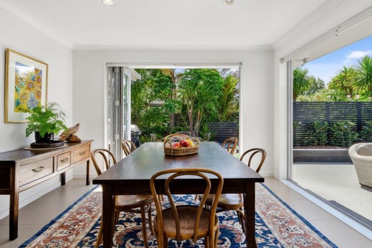 Photo of property in 5 Courtney Lane, Matakana, Warkworth, 0985