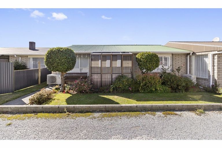 Photo of property in 2/16 Trafalgar Street, Maori Hill, Timaru, 7910