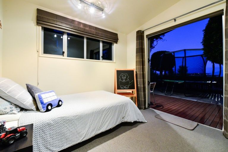 Photo of property in 28 Highgrove Drive, Grandview Heights, Hamilton, 3200