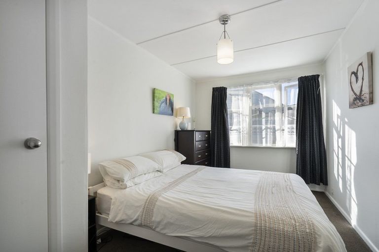 Photo of property in 14 Strand Crescent, Naenae, Lower Hutt, 5011