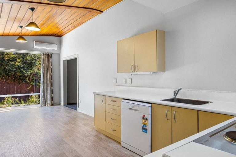 Photo of property in 30 Sheldon Street, Woolston, Christchurch, 8023