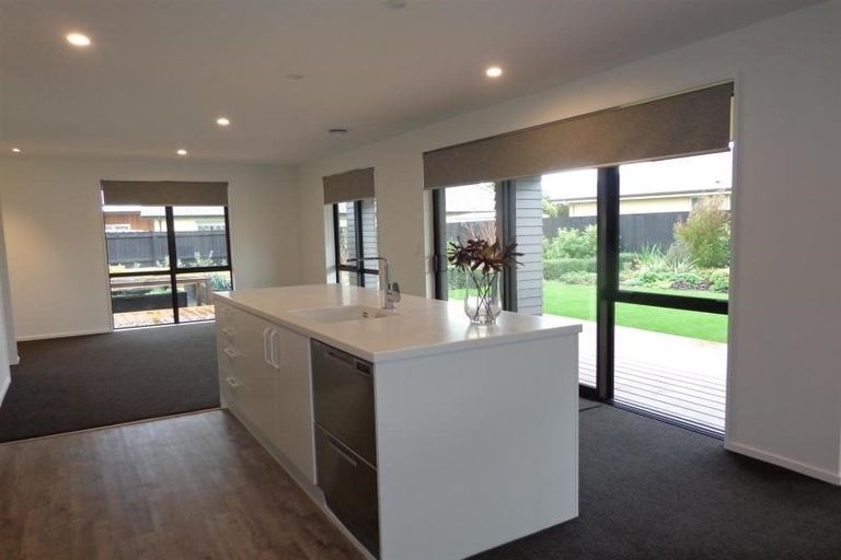 Photo of property in 2/184 Carters Road, Amberley, 7410