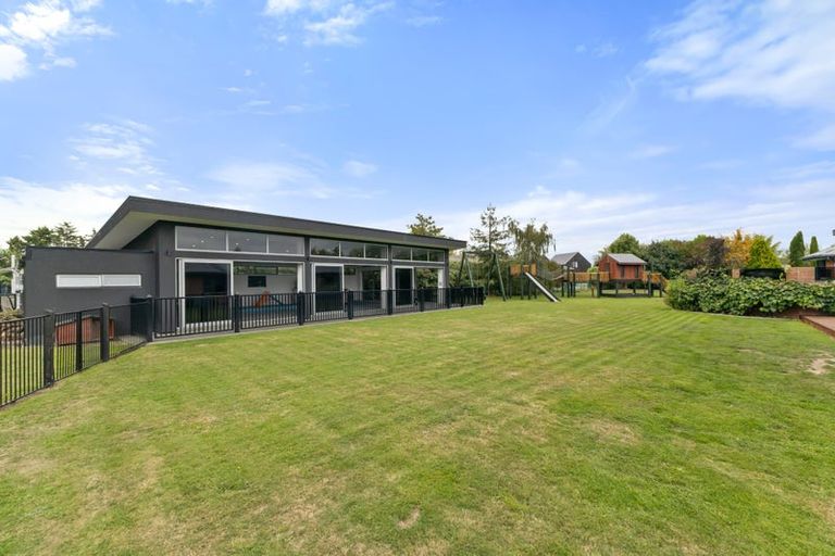 Photo of property in 29 Waterbridge Way, Rolleston, 7614