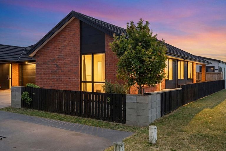 Photo of property in 7 Belt Lane, Papamoa, 3118