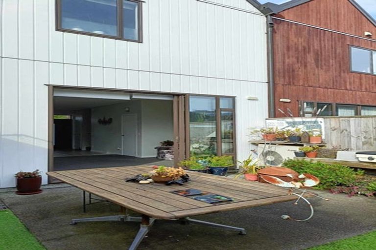 Photo of property in 31 Ron Deal Way, Epuni, Lower Hutt, 5011