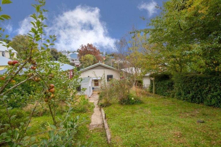 Photo of property in 60 Argyle Street, Mornington, Dunedin, 9011