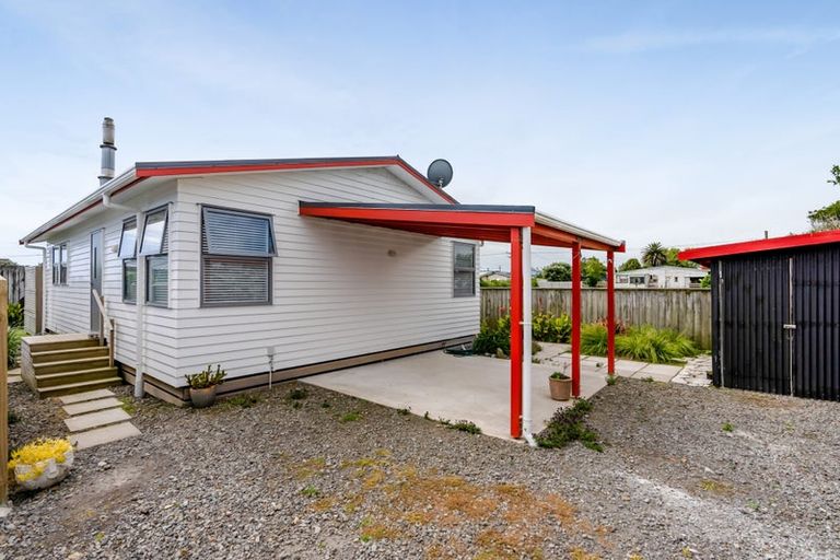 Photo of property in 11 Tasman Street, Opunake, 4616