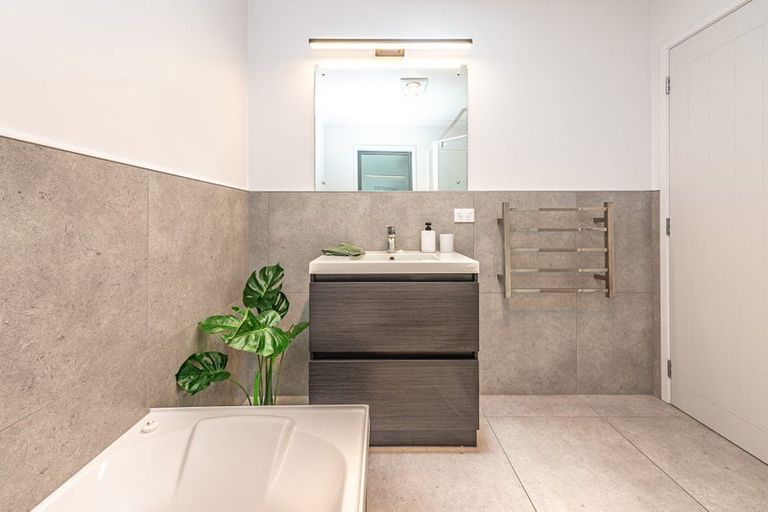 Photo of property in 15 Buckingham Place, Springvale, Whanganui, 4501