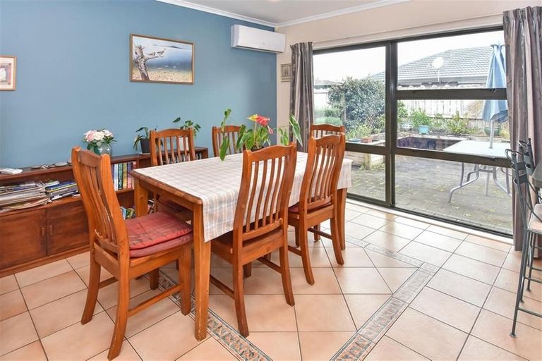 Photo of property in 59 Frank Nobilo Drive, Golflands, Auckland, 2013