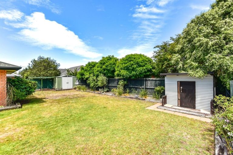 Photo of property in 24 Amoka Crescent, Parklands, Christchurch, 8083