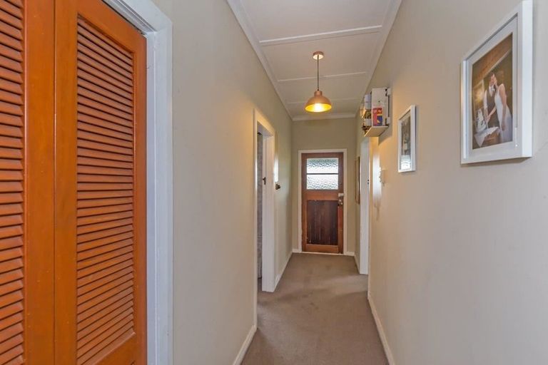 Photo of property in 328 Hokio Beach Road, Hokio Beach, Levin, 5571