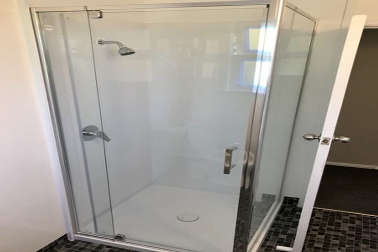 Photo of property in 92 Kowhai Street, Naenae, Lower Hutt, 5011