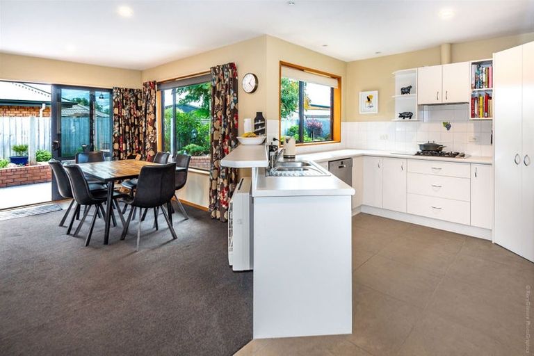 Photo of property in 9 Blue Gum Place, New Brighton, Christchurch, 8083