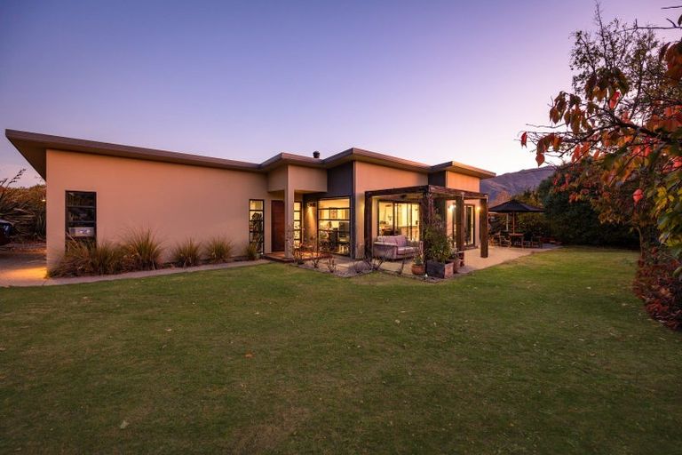 Photo of property in 57 Rob Roy Lane, Wanaka, 9305